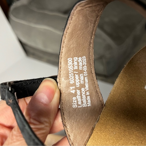 Clarks Merliah Sheryl Beige Leather Sandals Women’s Size 8 adjustable straps - Picture 9 of 10